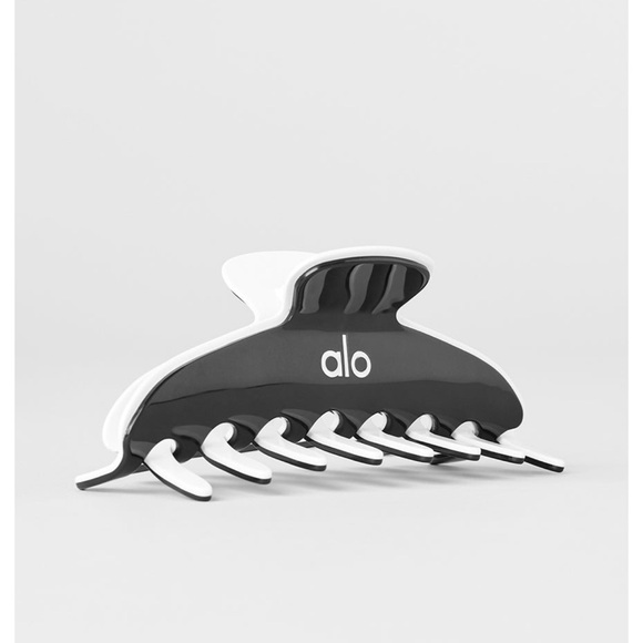 Alo yoga Outline Claw Clip - Black/White - Picture 2 of 6